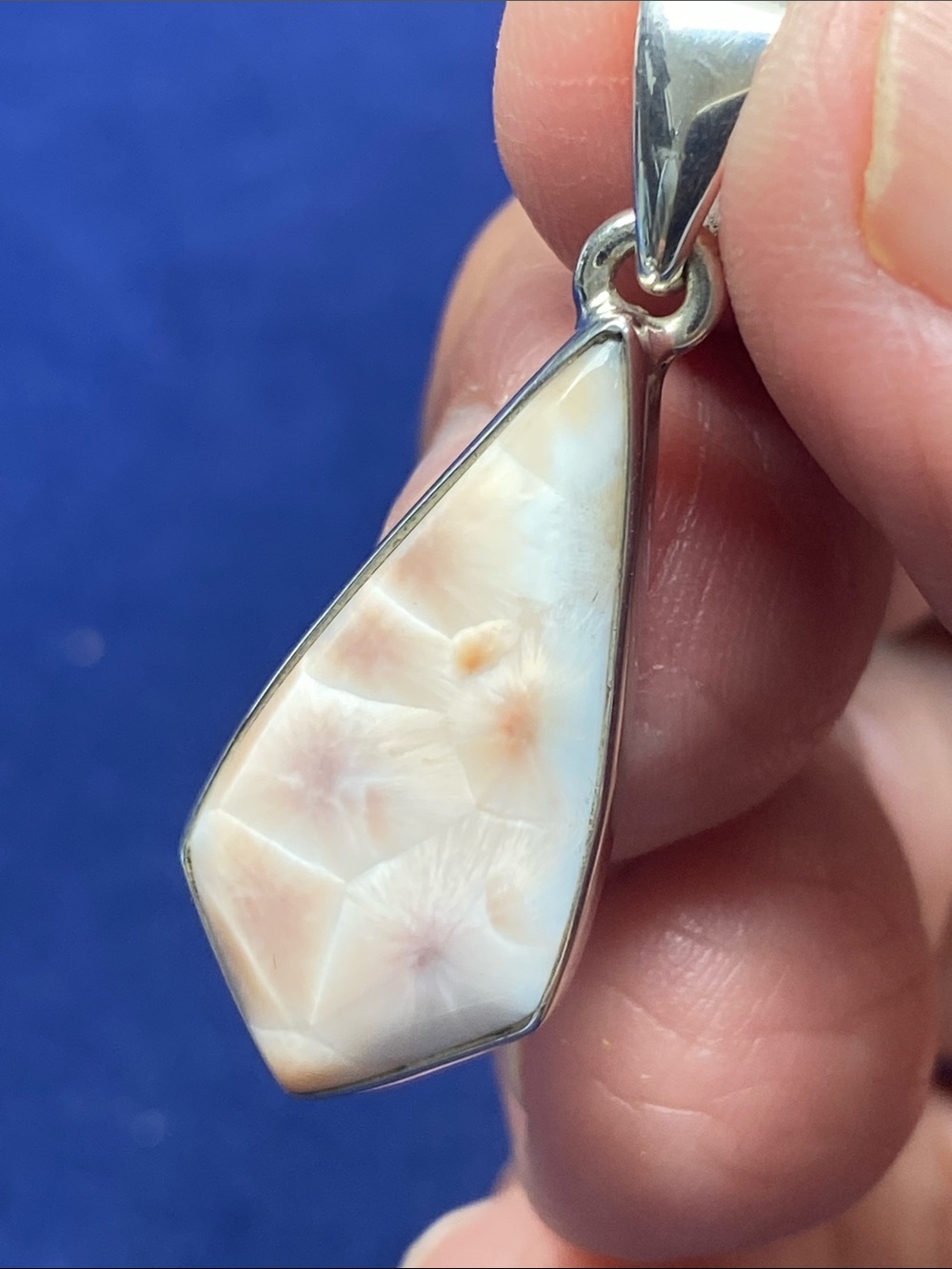 NATROLITE PENDANT IN SOLID STERLING SILVER 925